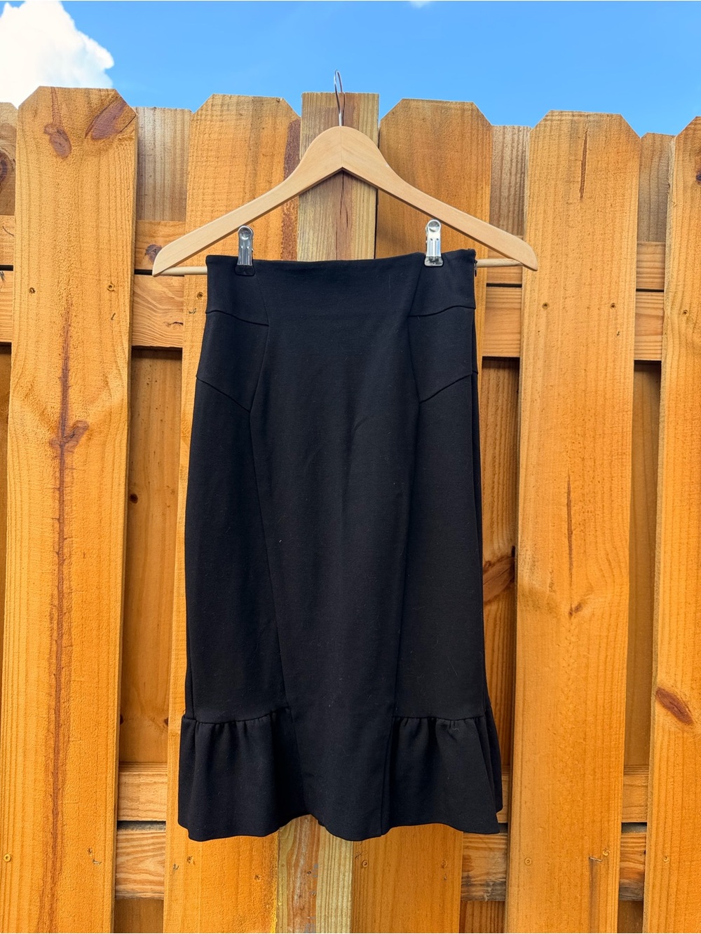 Diane Von Furstenberg Classic Black Ruffle-Hem Skirt